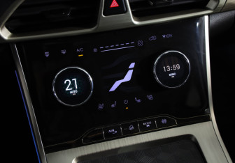 Подержанный автомобиль Exeed TXL 2023 года (18 фото)