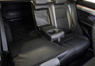 Подержанный автомобиль Geely Coolray 2022 года (28 фото)