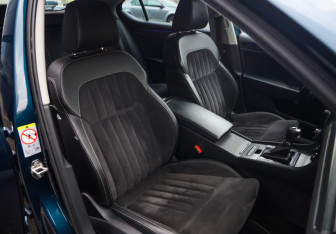 Подержанный автомобиль Skoda Superb Liftback 2022 года (25 фото)
