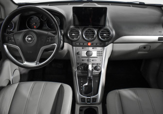 Подержанный автомобиль Opel Antara 2013 года (13 фото)