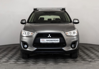Подержанный автомобиль Mitsubishi ASX 2014 года (2 фото)