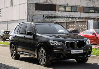 Подержанный автомобиль BMW X3 2020 года (5 фото)