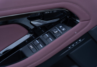 Новый Land Rover Range Rover Evoque 2025 (13 фото)