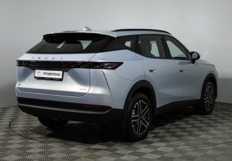 Подержанный автомобиль Omoda C7 2025 года (5 фото)