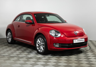 Подержанный автомобиль Volkswagen Beetle Hatchback 2013 года (3 фото)