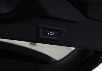 Подержанный автомобиль BMW X5 2019 года (39 фото)