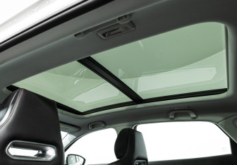 Подержанный автомобиль Changan UNI-K 2022 года (15 фото)