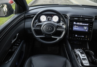 Подержанный автомобиль Hyundai Tucson 2022 года (13 фото)