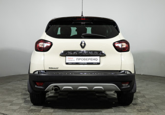 Подержанный автомобиль Renault Kaptur 2018 года (6 фото)