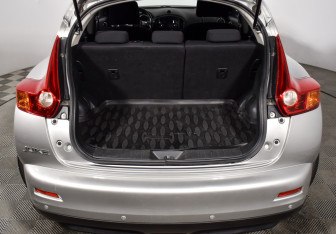Подержанный автомобиль Nissan Juke 2012 года (20 фото)