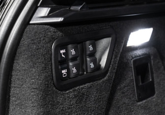 Подержанный автомобиль BMW X7 2021 года (16 фото)