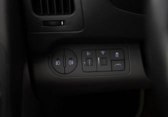 Подержанный автомобиль Hyundai H-1 2018 года (15 фото)