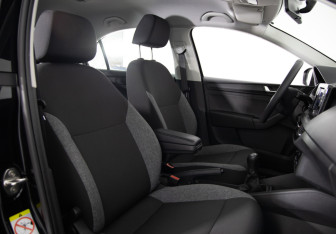 Подержанный автомобиль Skoda Rapid Liftback 2020 года (11 фото)