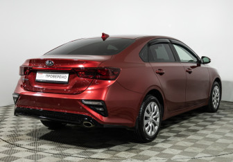Подержанный автомобиль Kia Cerato Sedan 2021 года (5 фото)