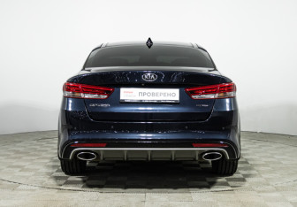 Подержанный автомобиль Kia Optima Sedan 2017 года (6 фото)