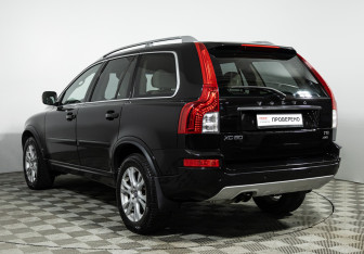 Подержанный автомобиль Volvo XC90 2012 года (7 фото)