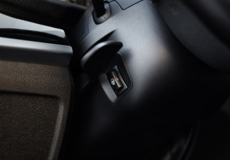 Подержанный автомобиль BMW X4 2014 года (20 фото)