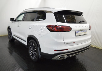 Подержанный автомобиль Chery Tiggo 8 Pro 2021 года (7 фото)