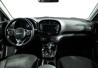 Подержанный автомобиль Kia Soul 2022 года (13 фото)