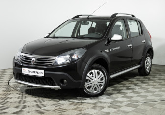 Подержанный автомобиль Renault Sandero 2014 года (1 фото)