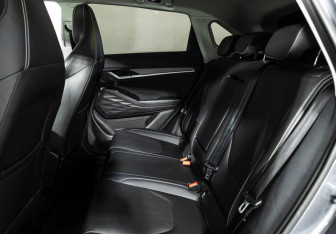 Подержанный автомобиль JAC JS6 2022 года (10 фото)