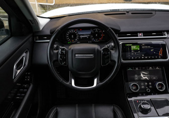 Подержанный автомобиль Land Rover Range Rover Velar 2018 года (11 фото)