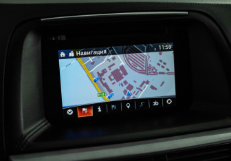 Подержанный автомобиль Mazda CX-5 2015 года (12 фото)