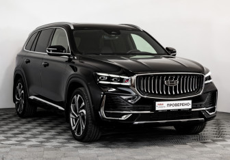 Подержанный автомобиль Geely Monjaro 2022 года (4 фото)
