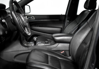 Подержанный автомобиль Jeep Grand Cherokee 2013 года (11 фото)