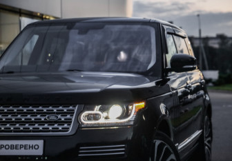 Подержанный автомобиль Land Rover Range Rover 2016 года (2 фото)