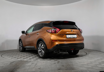 Подержанный автомобиль Nissan Murano Suv 2017 года (7 фото)