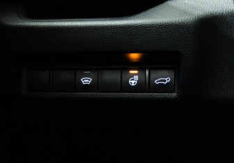 Подержанный автомобиль Toyota RAV4 2021 года (16 фото)