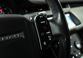 Подержанный автомобиль Land Rover Range Rover Evoque 2019 года (17 фото)