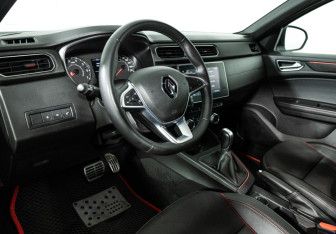 Подержанный автомобиль Renault Arkana 2021 года (11 фото)