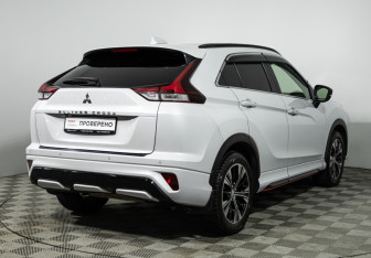 Подержанный автомобиль Mitsubishi Eclipse Cross 2021 года (5 фото)