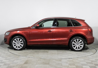 Подержанный автомобиль Audi Q5 2011 года (8 фото)