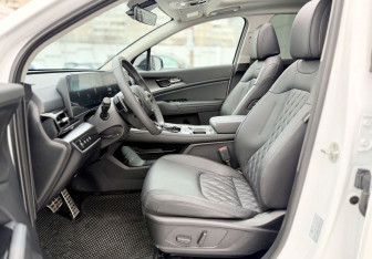 Подержанный автомобиль Kia Sportage 2025 года (12 фото)