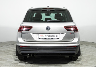 Подержанный автомобиль Volkswagen Tiguan 2018 года (6 фото)