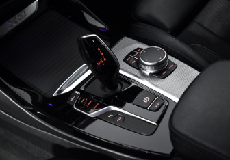 Подержанный автомобиль BMW X3 2019 года (12 фото)
