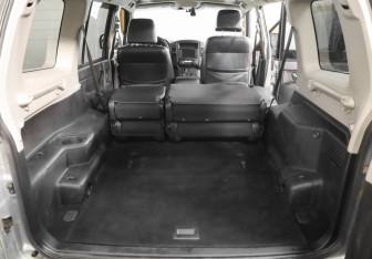 Подержанный автомобиль Mitsubishi Pajero 2011 года (26 фото)