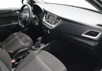 Подержанный автомобиль Hyundai Solaris Sedan 2020 года (12 фото)
