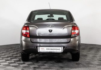 Подержанный автомобиль LADA (ВАЗ) Granta Sedan 2013 года (6 фото)