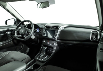 Подержанный автомобиль Hyundai Creta 2022 года (9 фото)