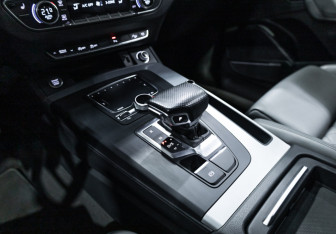 Подержанный автомобиль Audi Q5 2019 года (34 фото)