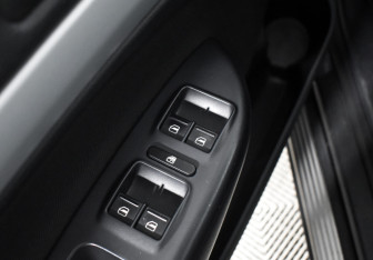 Подержанный автомобиль Skoda Octavia Liftback 2011 года (10 фото)