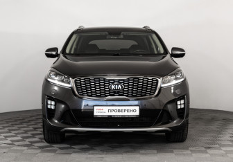 Подержанный автомобиль Kia Sorento 2018 года (2 фото)