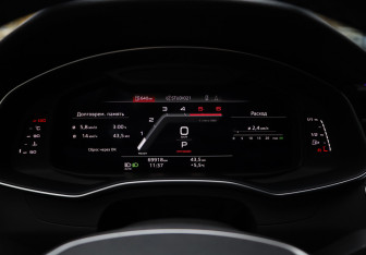 Подержанный автомобиль Audi A7 2022 года (19 фото)