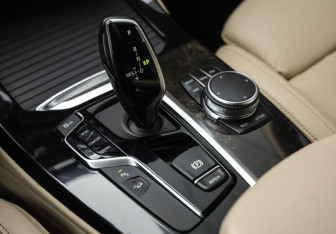 Подержанный автомобиль BMW X3 2019 года (21 фото)