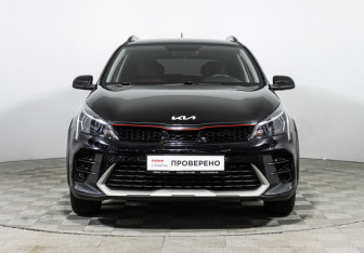 Подержанный автомобиль Kia Rio Hatchback 2021 года (2 фото)