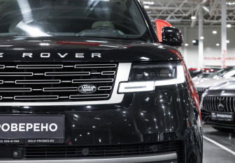 Подержанный автомобиль Land Rover Range Rover 2022 года (6 фото)